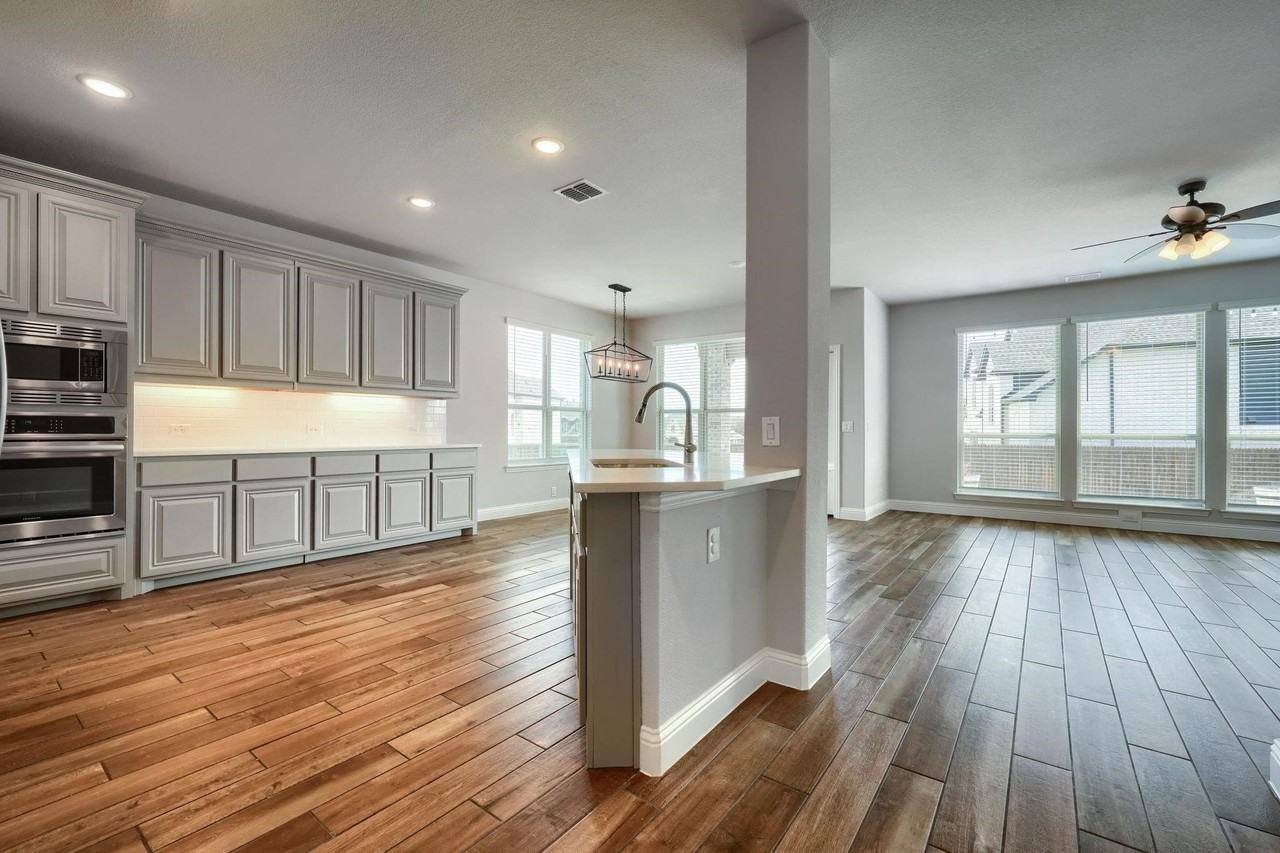 1100 Misty Ridge Dr - Photo 6 of 39