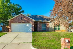 4721 Woodview Ln - Photo 1 of 1