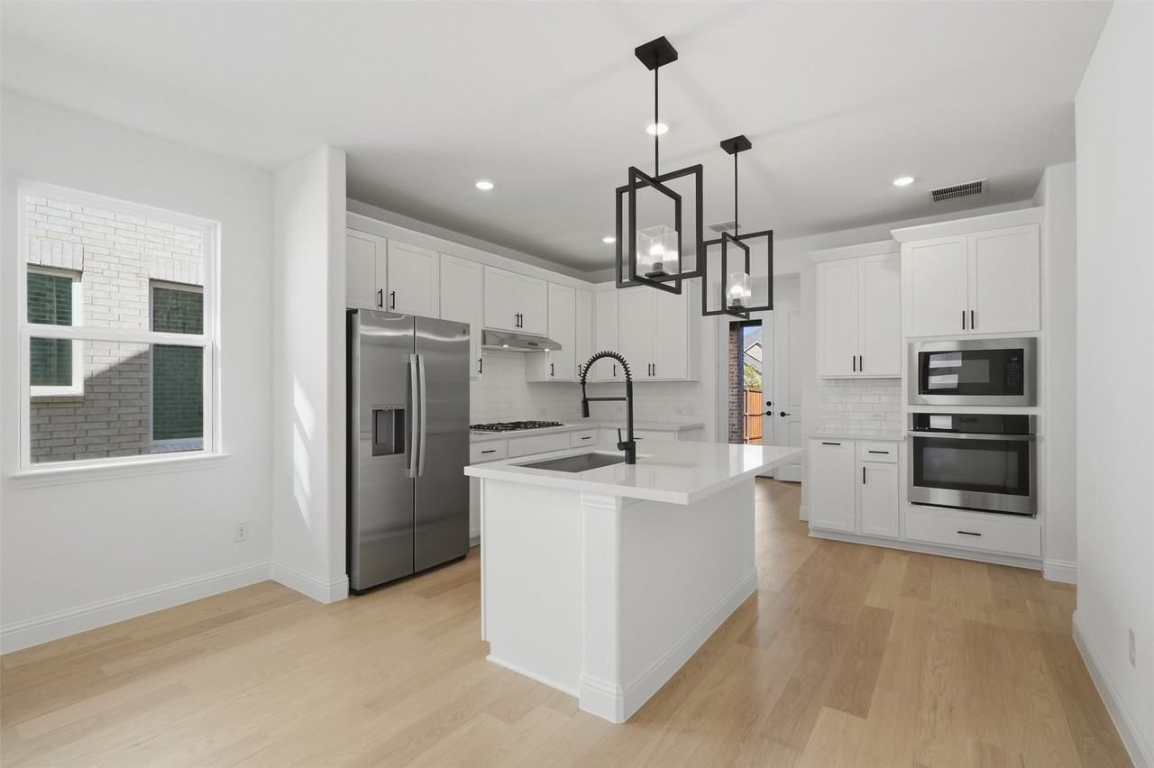 1129 Beebalm Mews - Photo 4 of 17