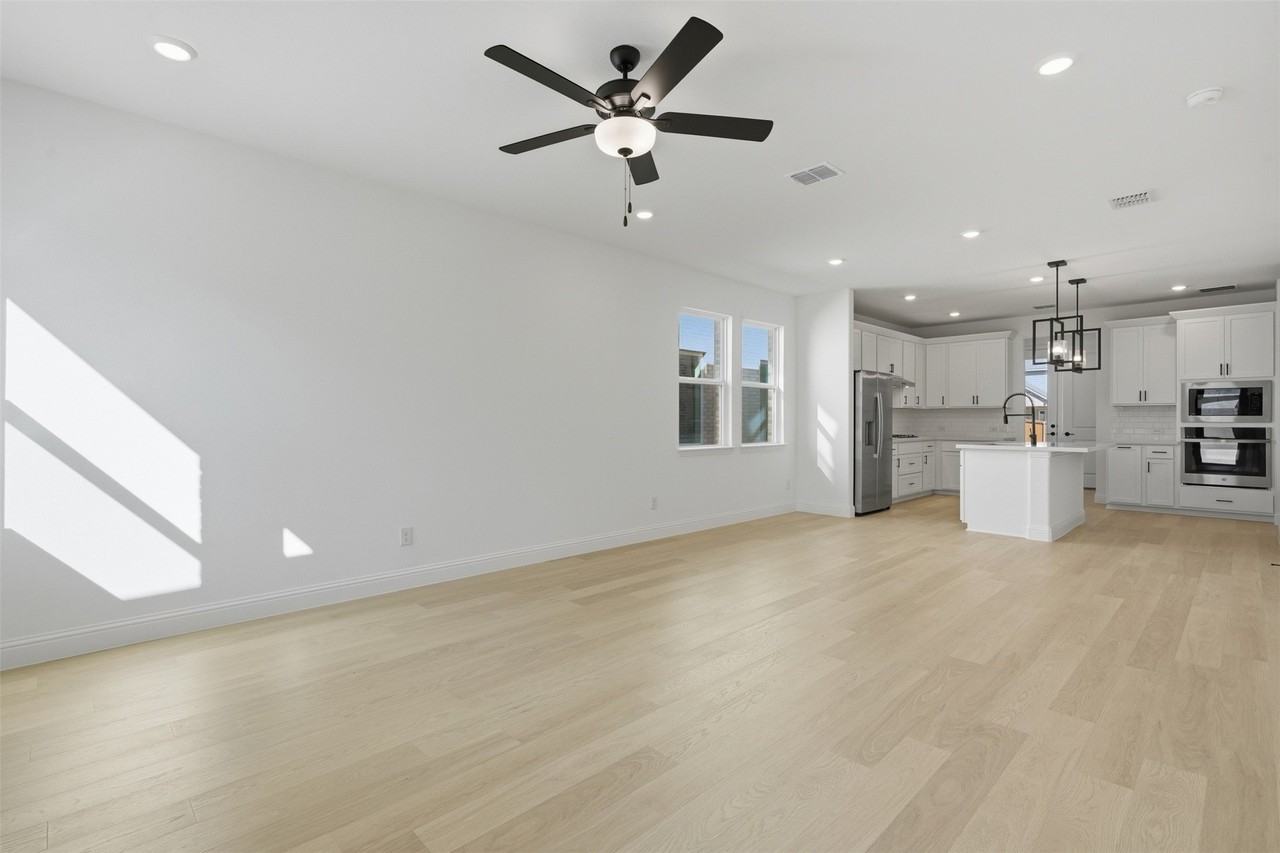 1129 Beebalm Mews - Photo 5 of 17