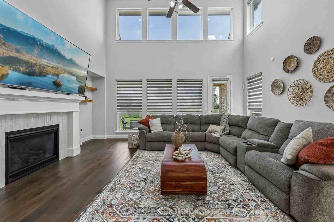 2351 Glen Heather Ln - Photo 6 of 40