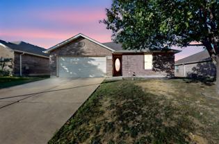 1449 Waterford Dr - Photo 1 of 1