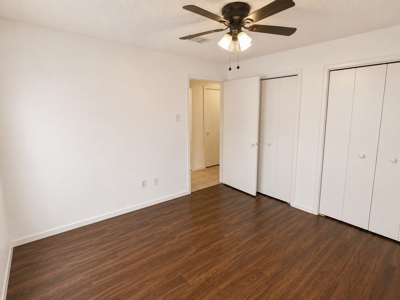 5410 Kings Manor Dr - Photo 7 of 9