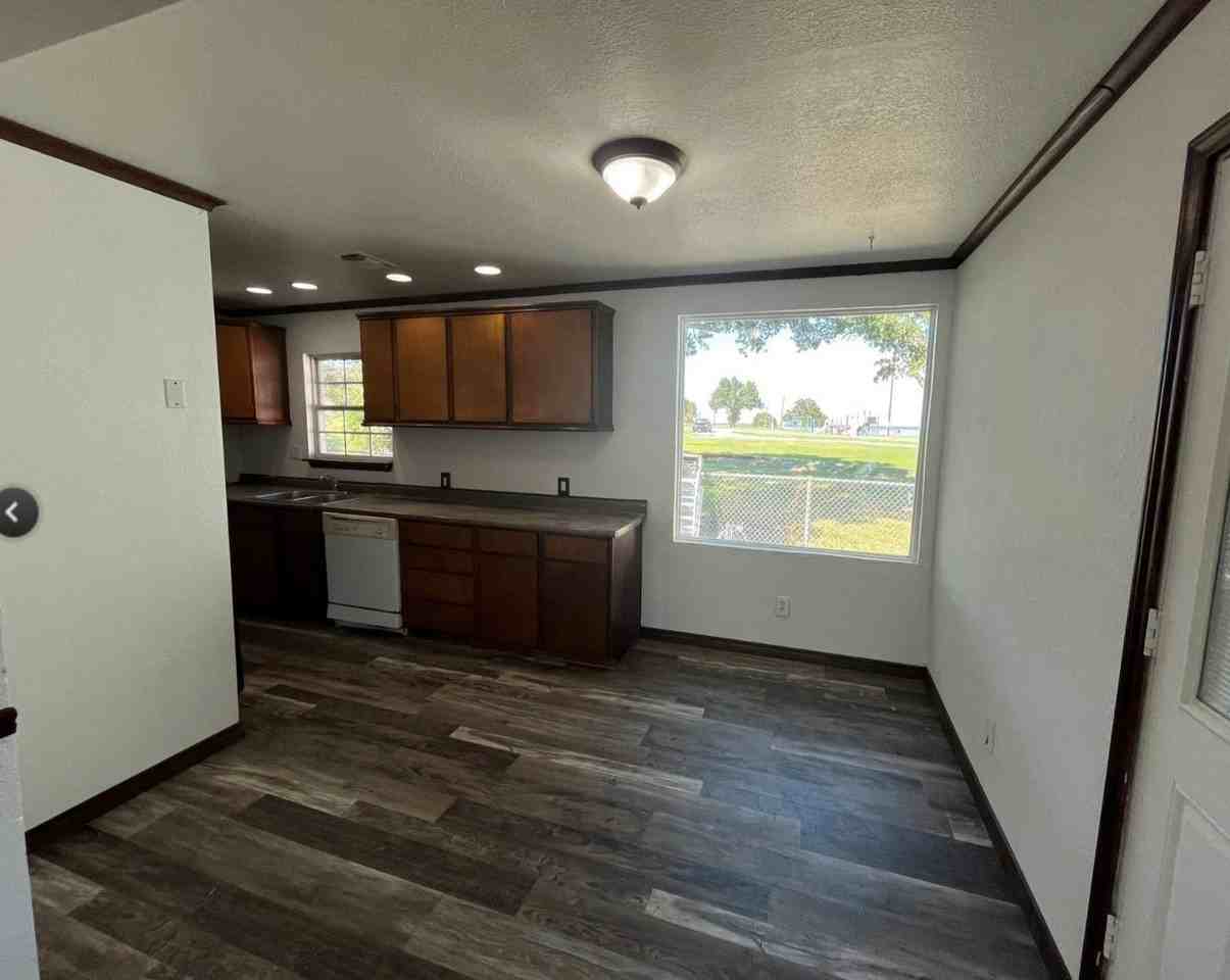 1116 E State Highway 276 - Photo 2 of 7
