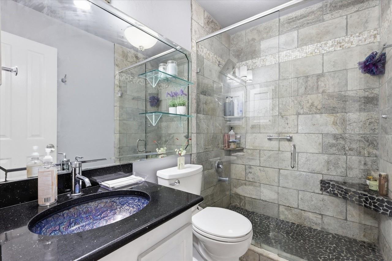 9427 Ponderosa Trl - Photo 7 of 29