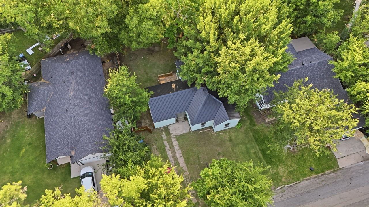 1103 Bell Dr - Photo 3 of 19