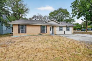 2023 N Bell Ave - Photo 1 of 1