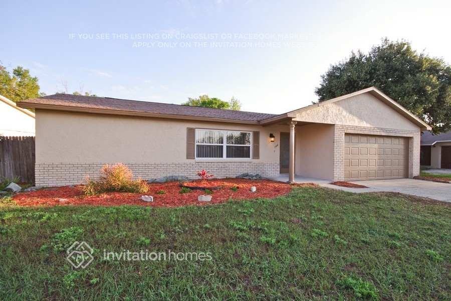 104 Woodfield Ct - Photo 2 of 8