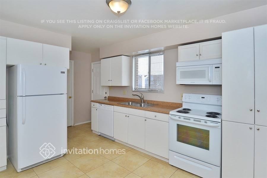 13630 E Dakota Pl - Photo 5 of 18