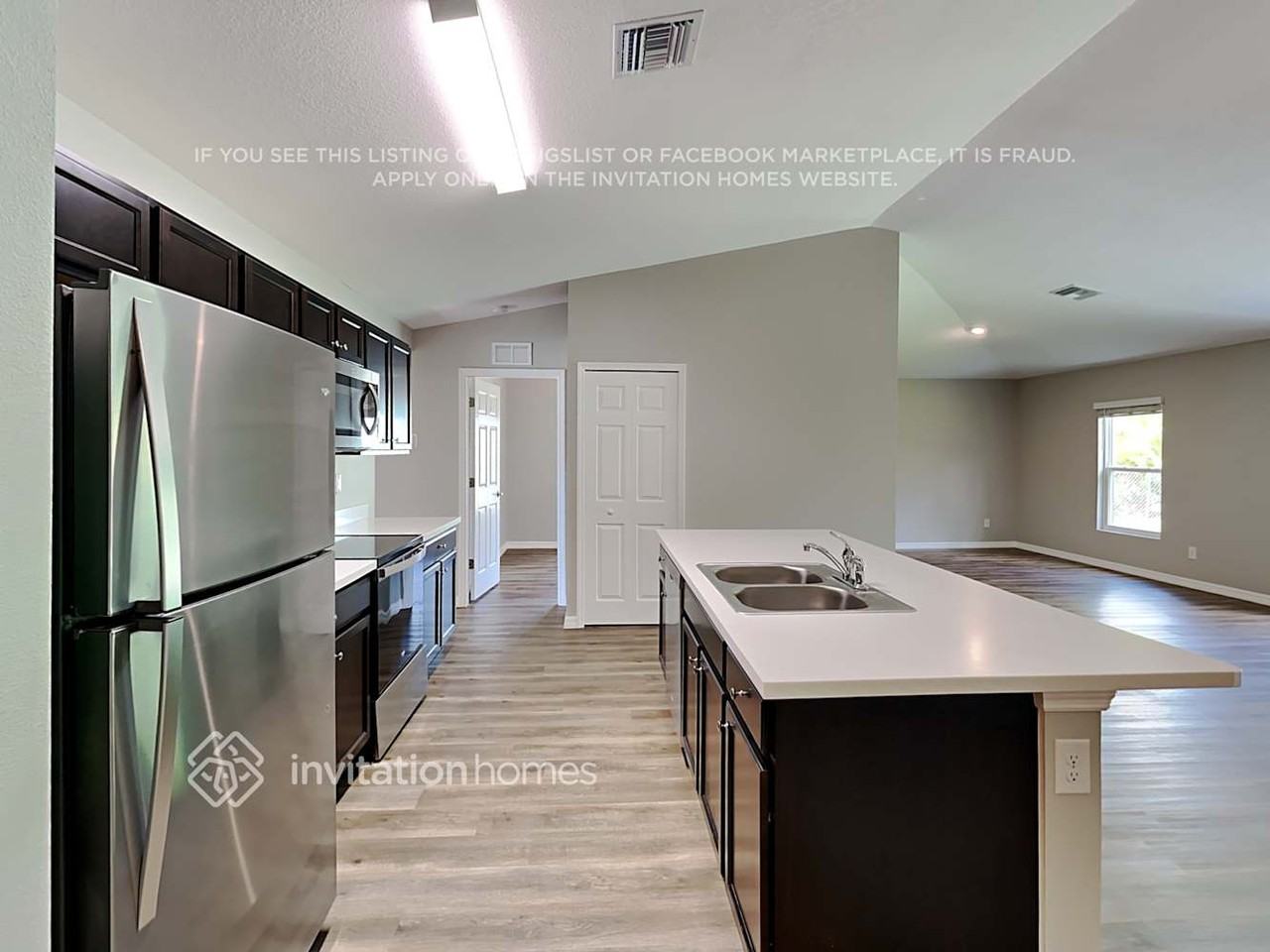 305 Nw 12th Pl - Photo 6 of 21