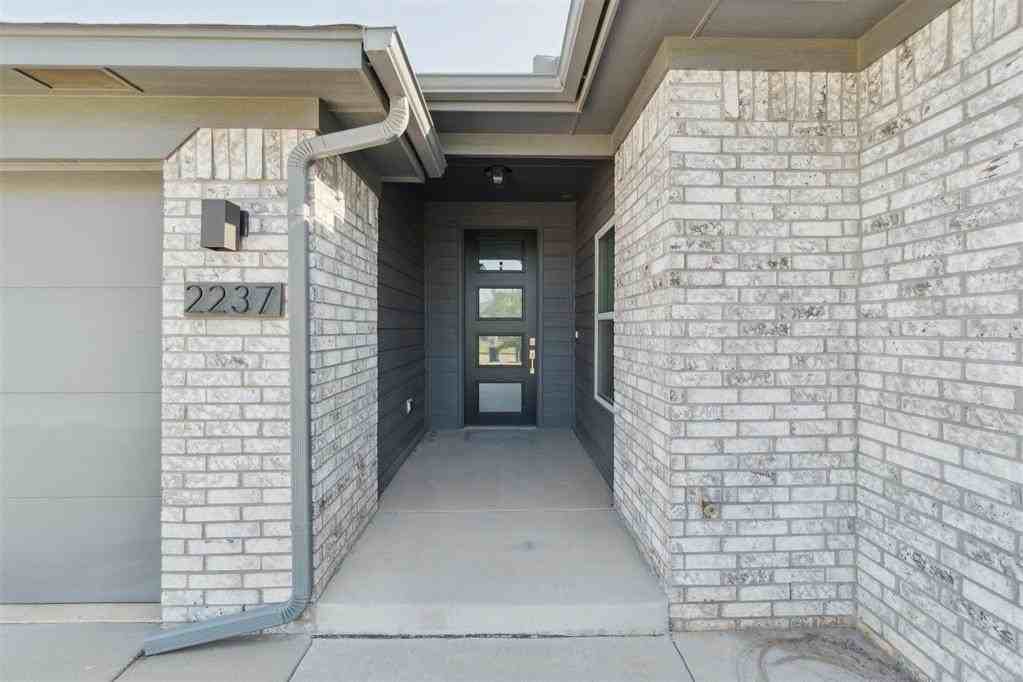 2237 Nw 179th St - Photo 4 of 47