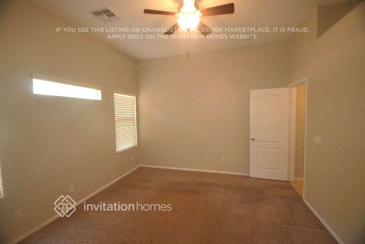 520 E Kent Ave - Photo 5 of 12
