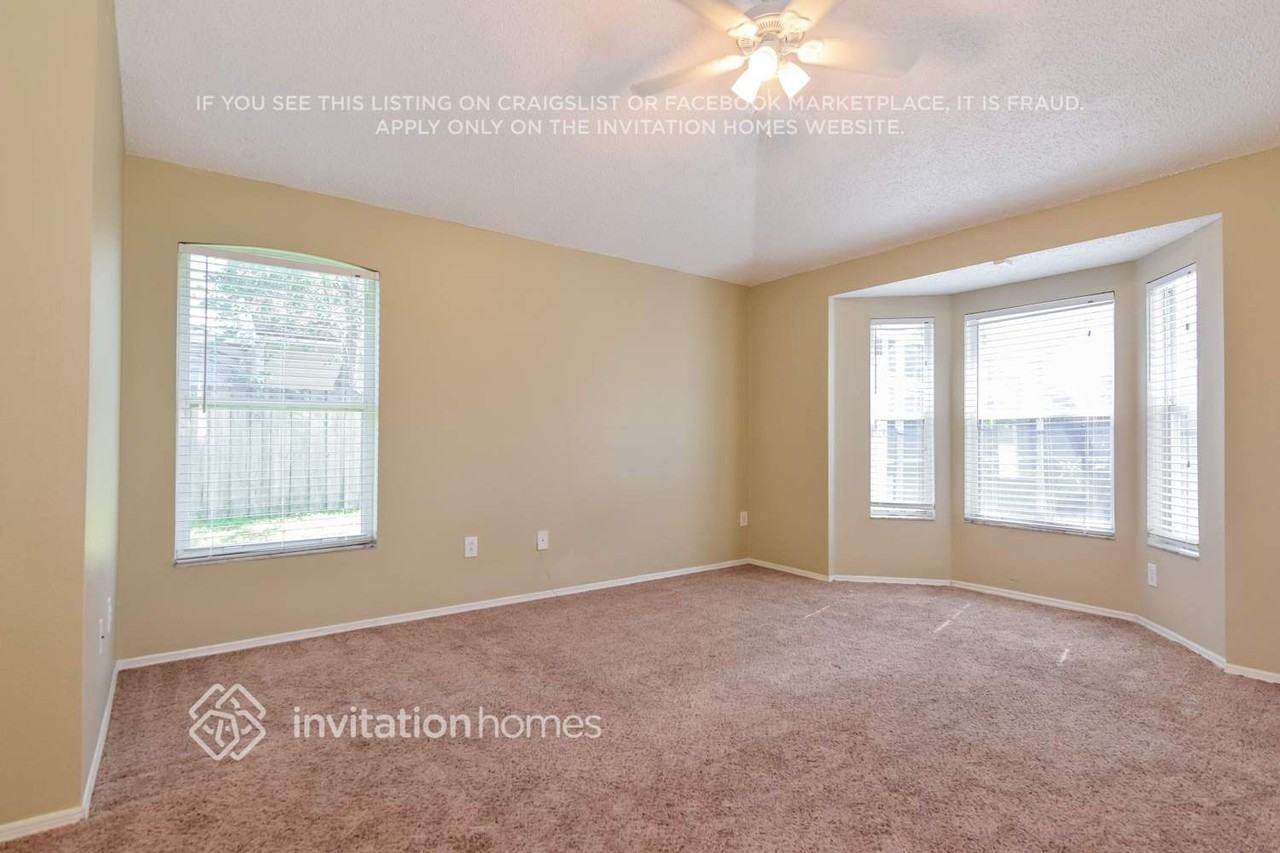 5431 Tughill Dr - Photo 4 of 20