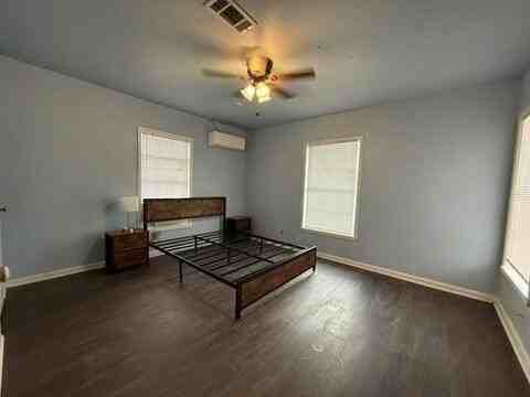 1102 N Carrizo St - Photo 6 of 11