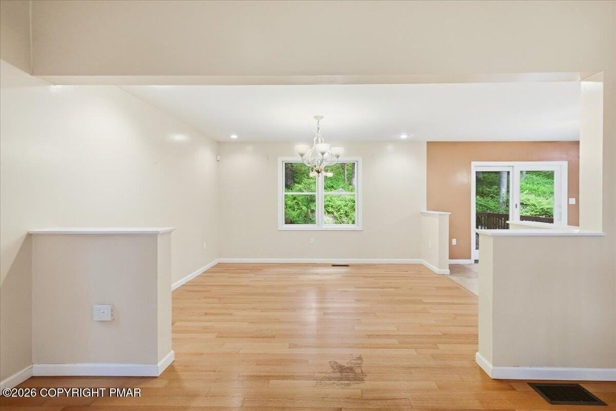 5110 Oak Ln - Photo 6 of 37