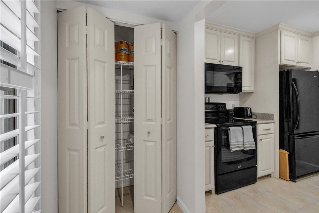 13 Plantation Dr #204 - Photo 2 of 28