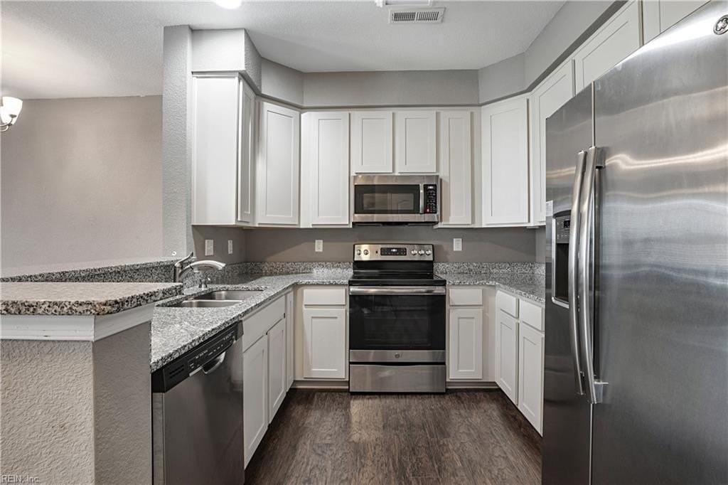211 Fountain Way - Photo 5 of 17