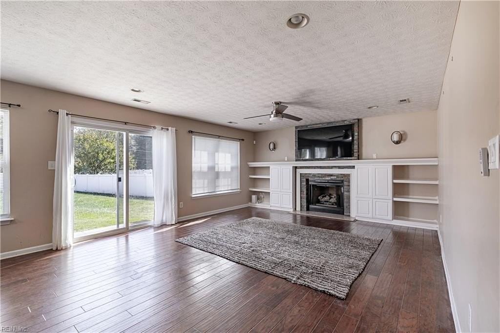103 Mulberry Ct - Photo 5 of 28