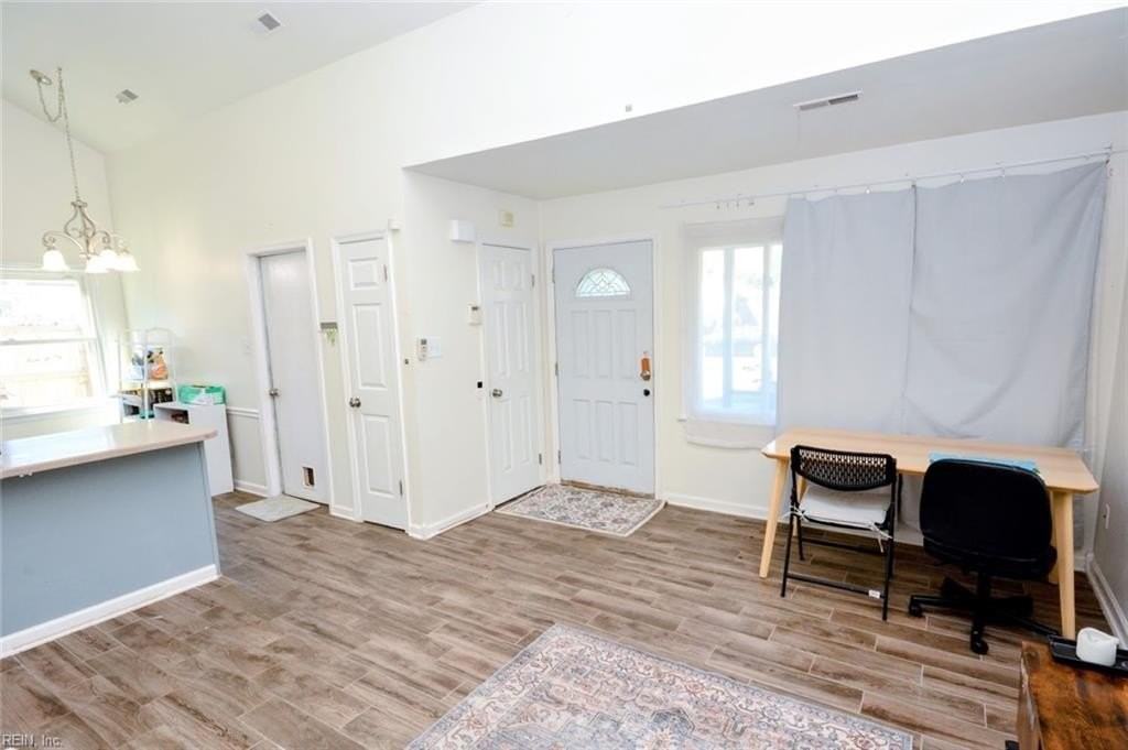4901 Rugby Rd - Photo 5 of 45