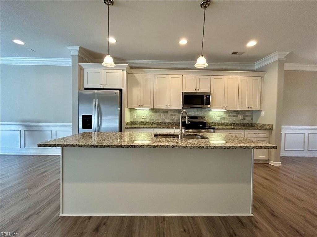 914 Hillside Ave - Photo 7 of 34