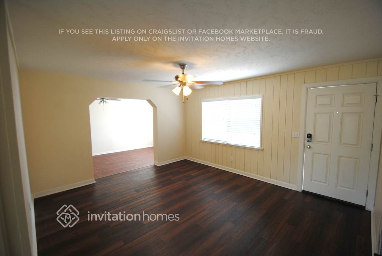 125 Exeter Ave - Photo 2 of 11