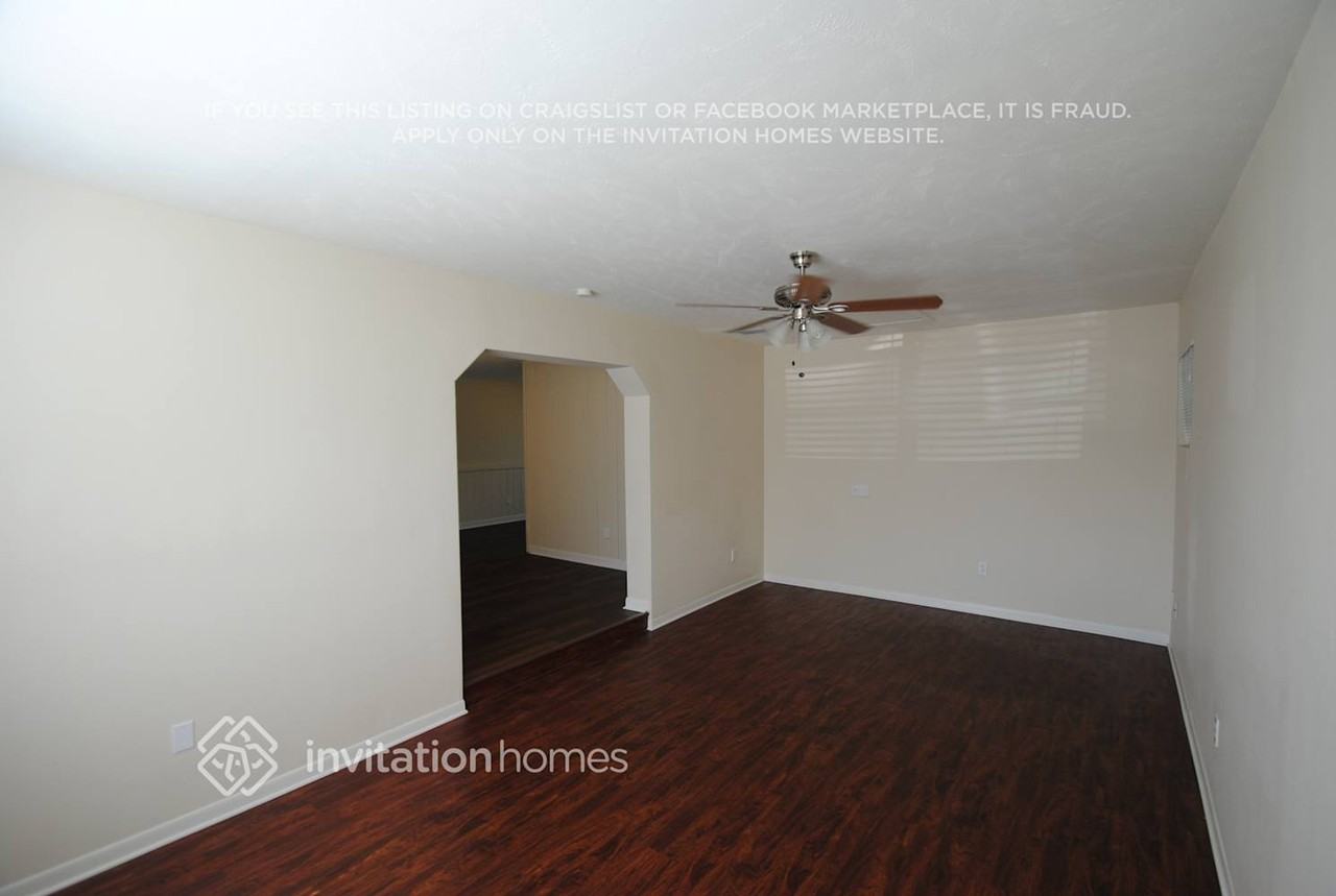 125 Exeter Ave - Photo 6 of 11