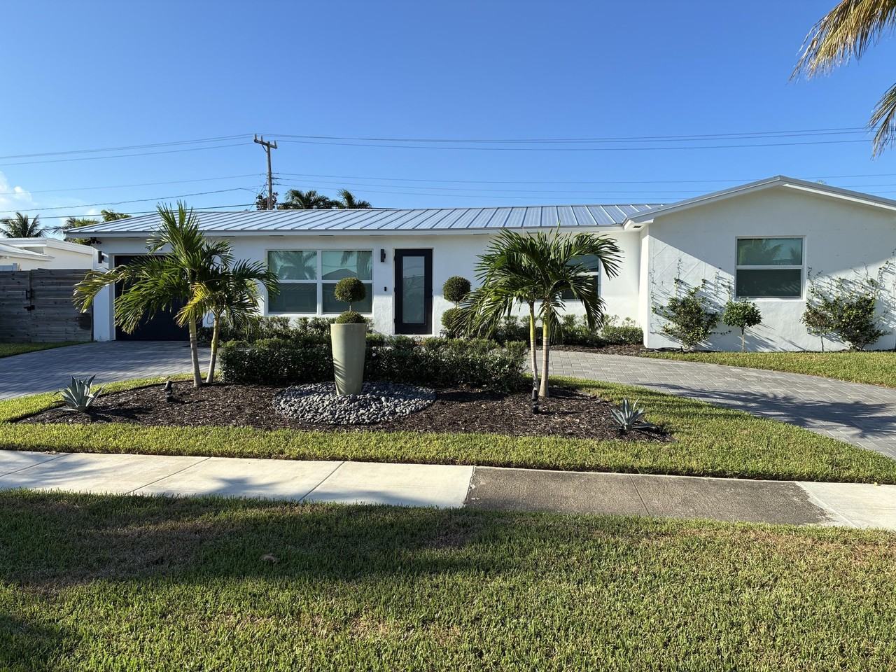 413 Gulf Rd - Photo 3 of 21