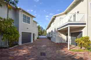 271 Se 22nd St - Photo 1 of 1