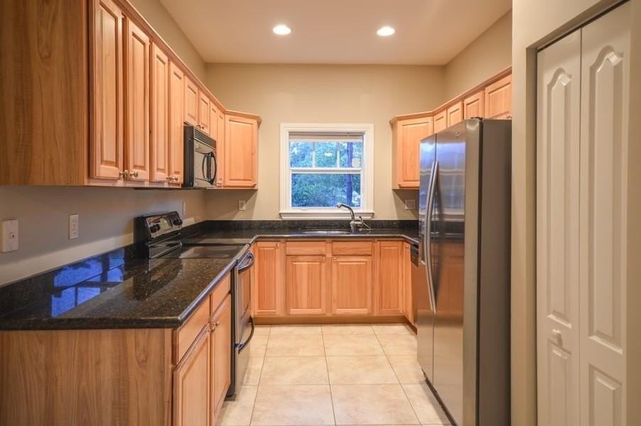 271 Se 22nd St - Photo 2 of 18