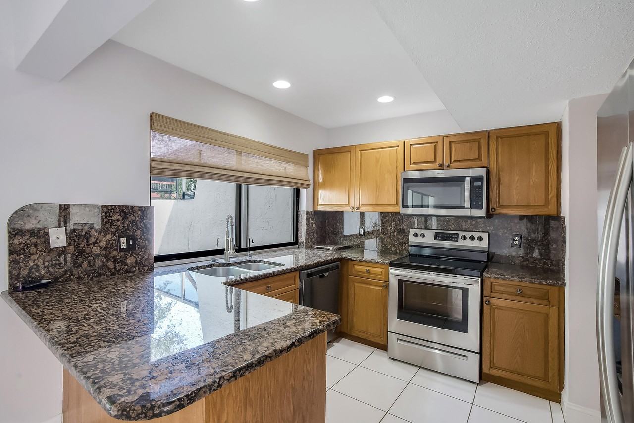 3015 Oaktree Ln #277 - Photo 5 of 29