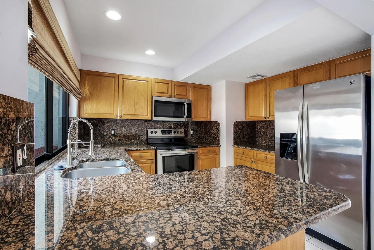 3015 Oaktree Ln #277 - Photo 6 of 29
