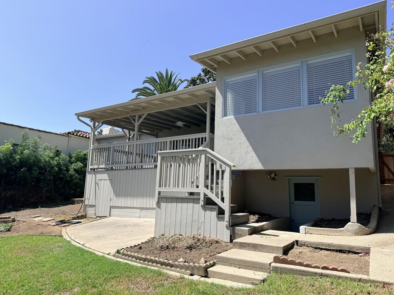 2724 Clinton Ter - Photo 4 of 35