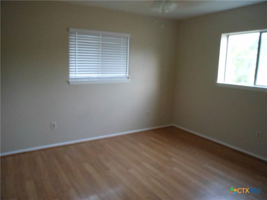 333 Briarwood Dr - Photo 3 of 13