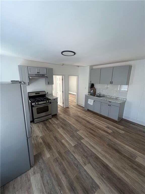 373 Burnside Ave - Photo 5 of 6