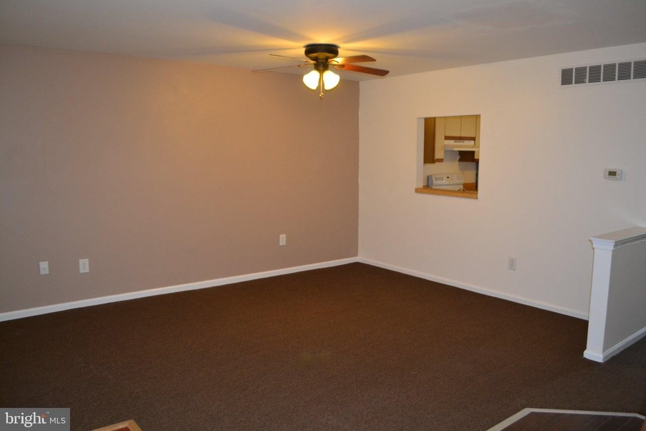 303 Cold Spring Pl - Photo 6 of 19