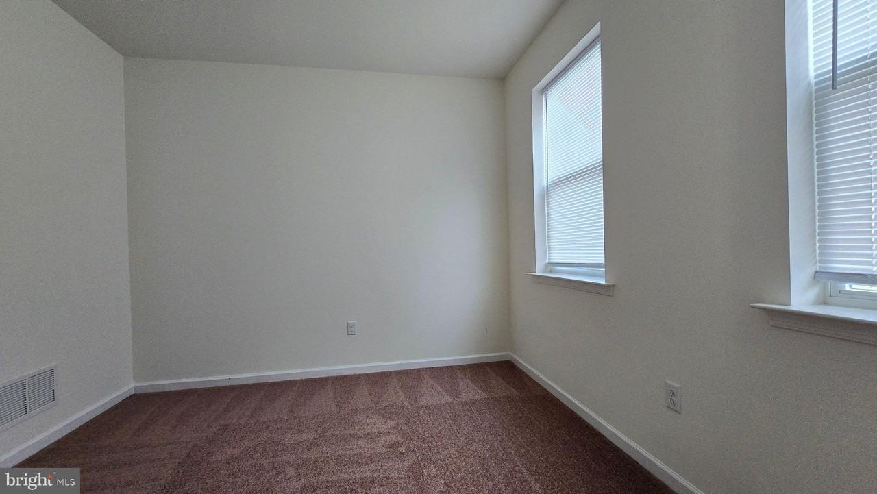 41 TYNDALL TRL Drive - Photo 6 of 44