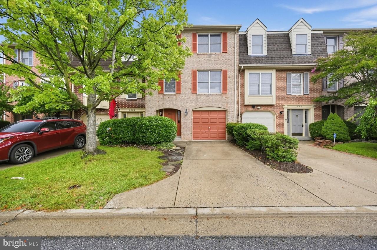 8006 Broken Reed Ct - Photo 2 of 30