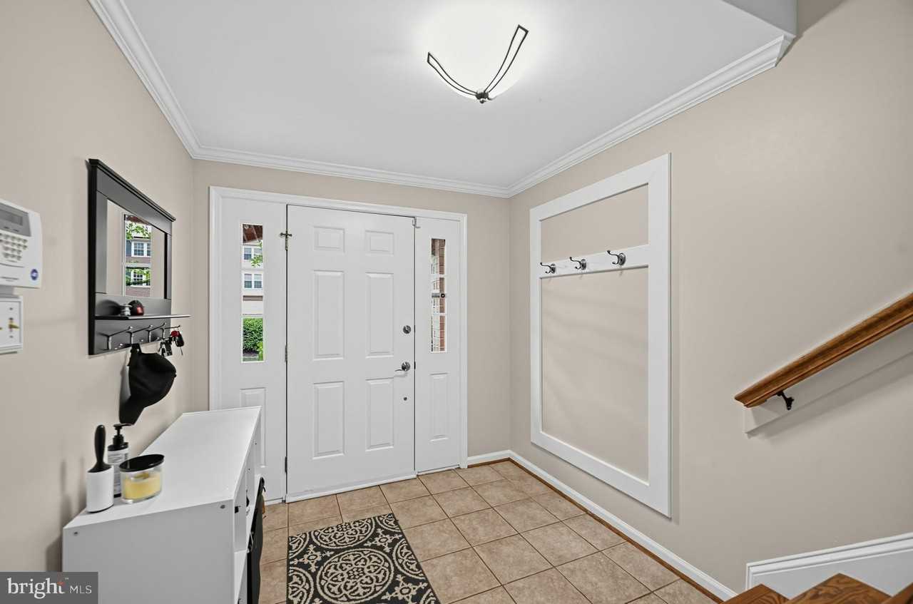 8006 Broken Reed Ct - Photo 6 of 30