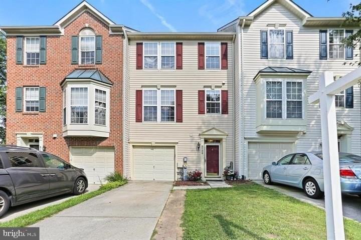 2108 Bexley Dr - Photo 2 of 48