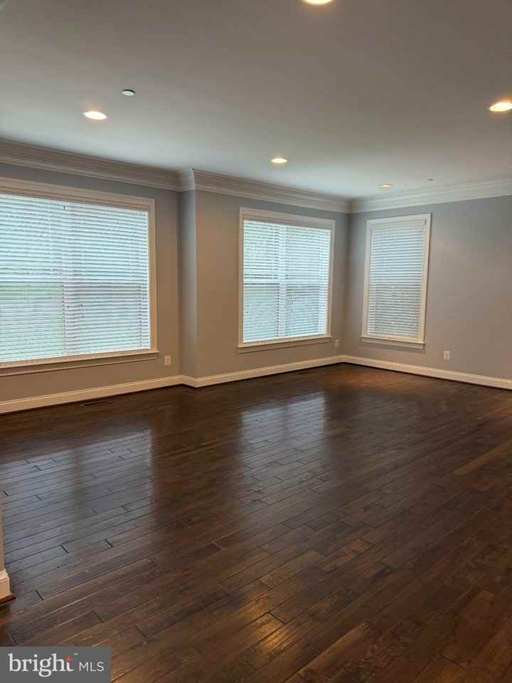 8612 Ridge Rd - Photo 5 of 32