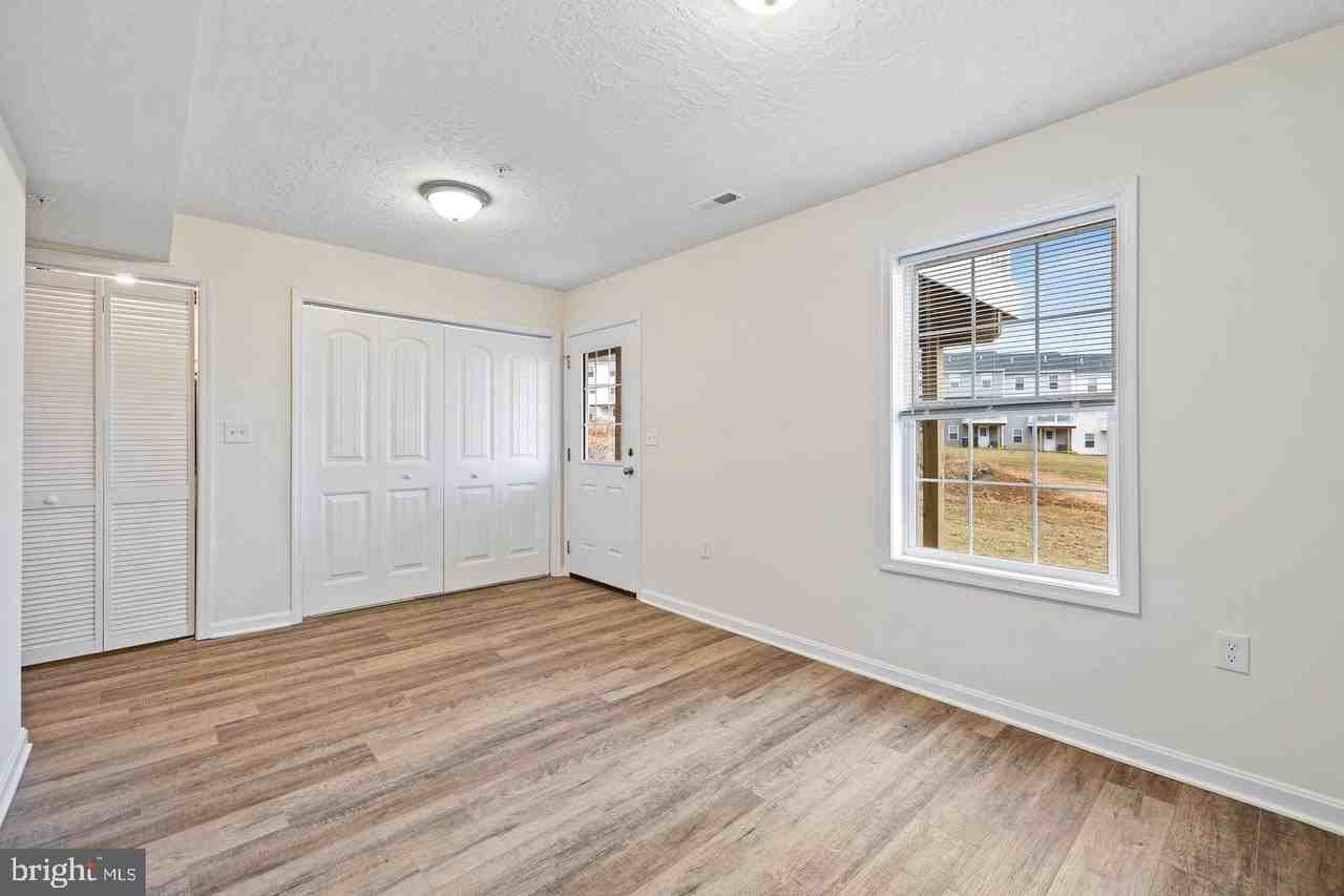 63 Penstock Ln - Photo 6 of 25
