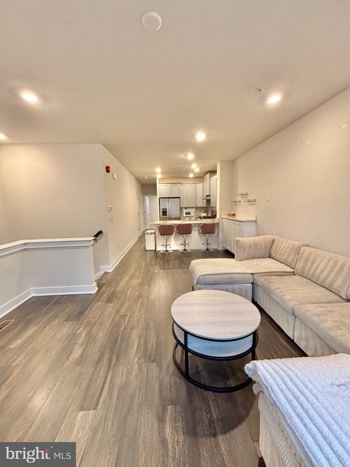 118 Annapolis St #A - Photo 6 of 29