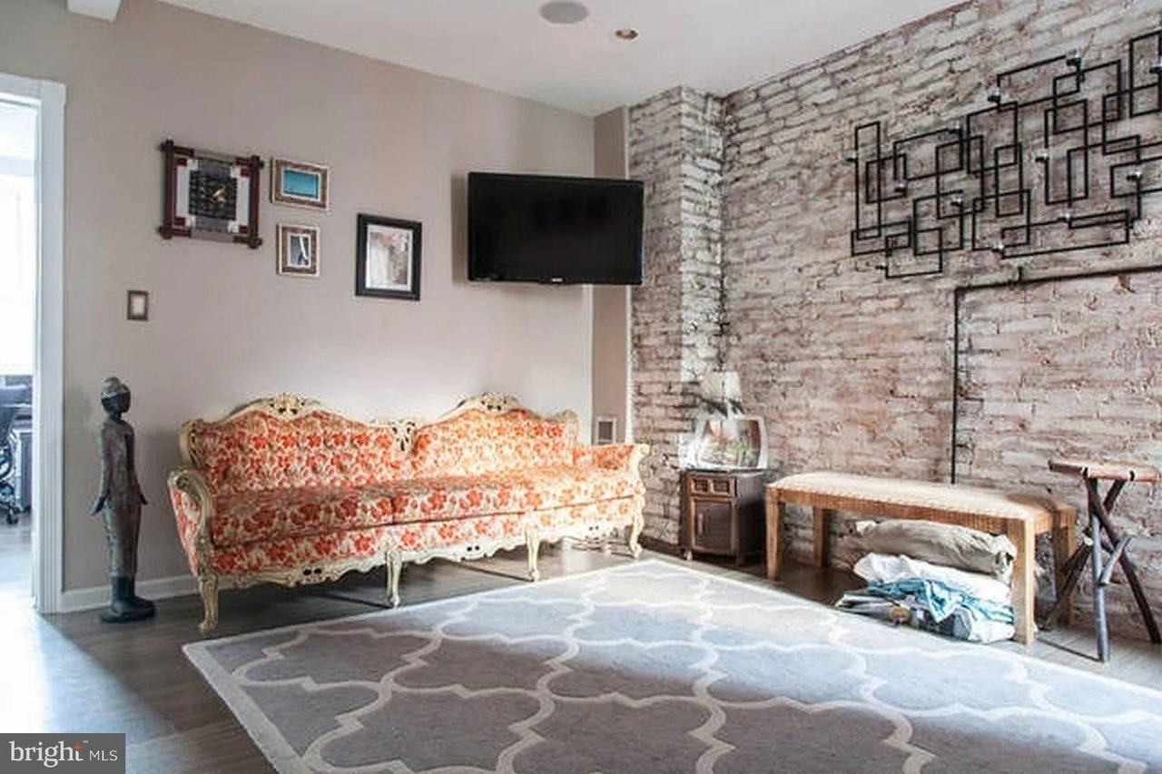 1244 S 15th St - Photo 2 of 13