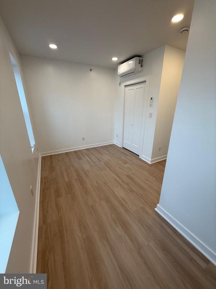 1723 N 25th St #3 - Photo 2 of 9