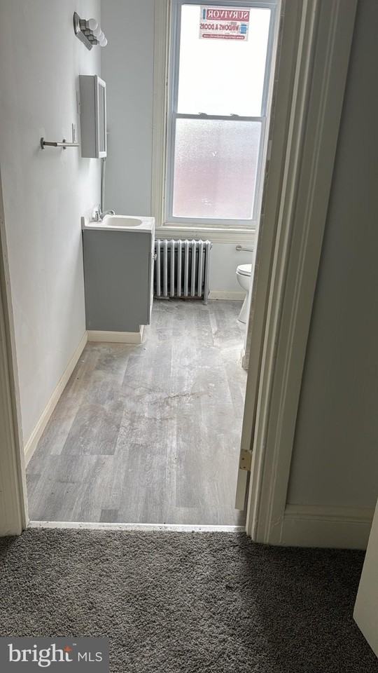 419 W King St - Photo 6 of 9