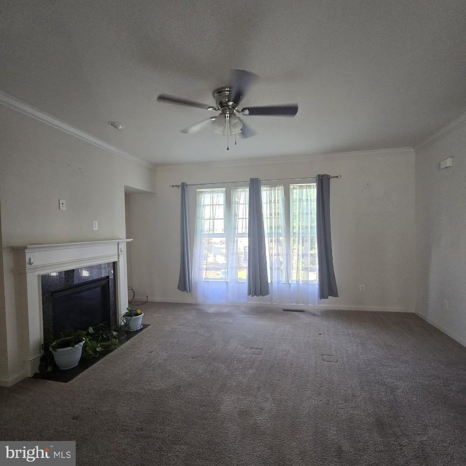 107 Dresden Ct - Photo 4 of 13