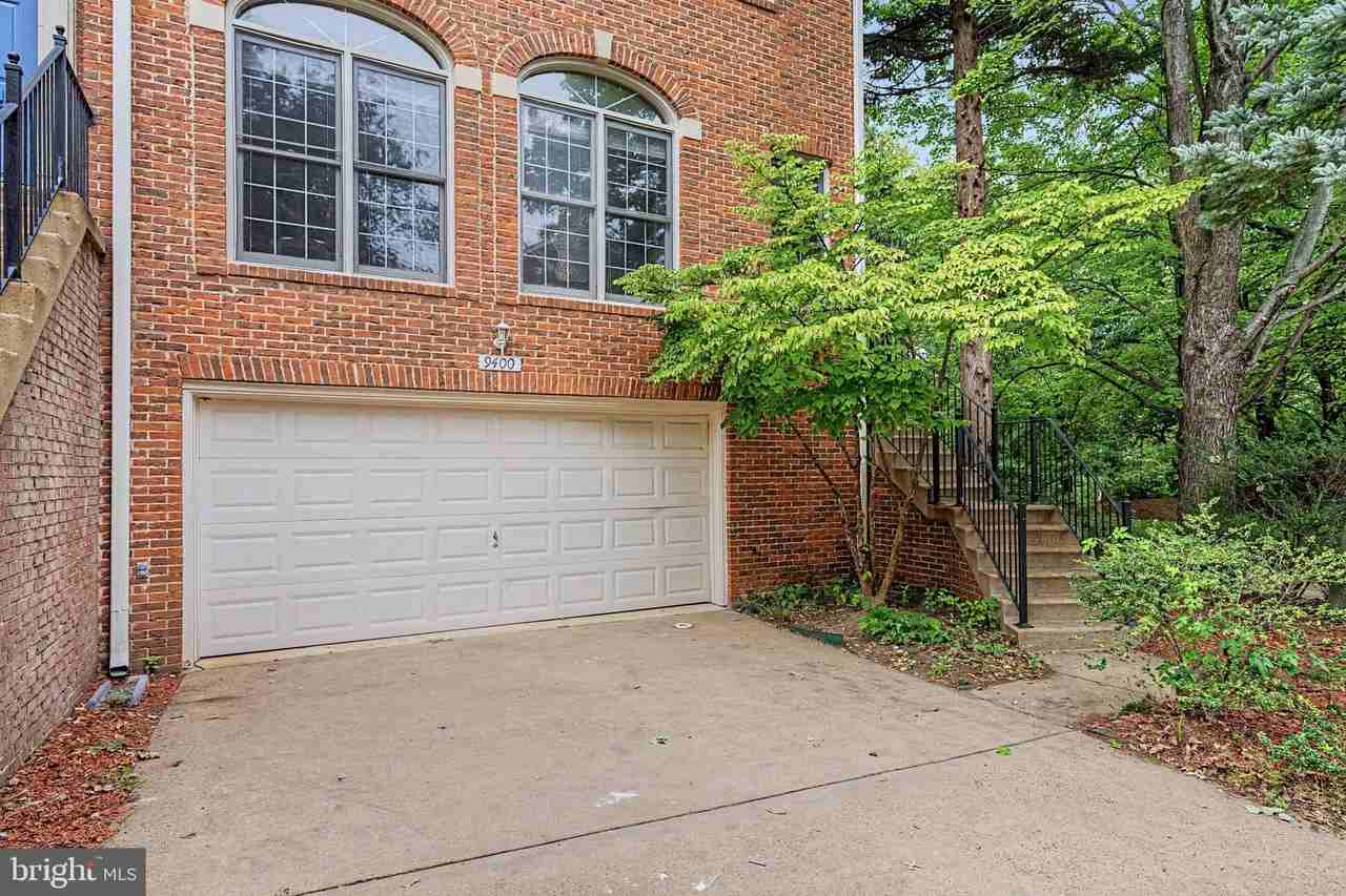 9400 Regency Crest Dr - Photo 3 of 37
