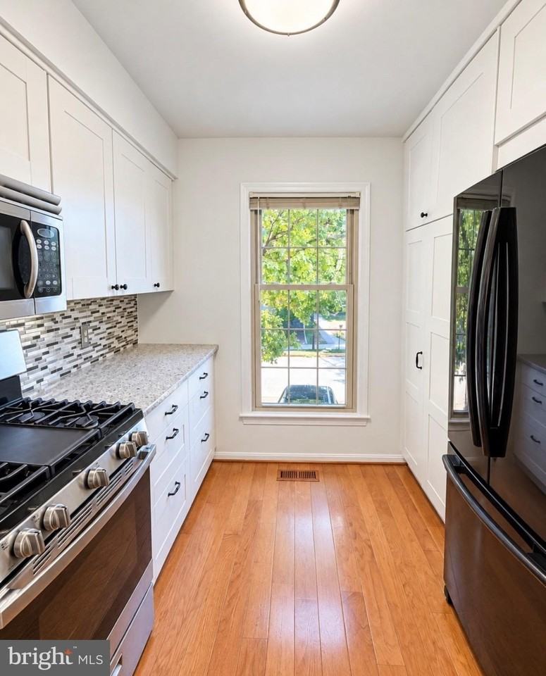 3022 Kings Village Rd - Photo 4 of 33