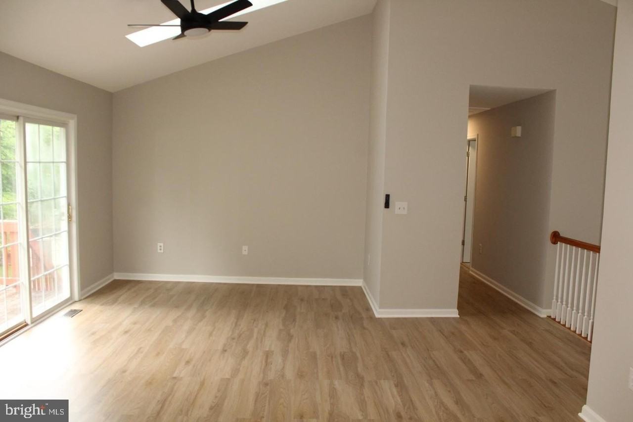 5908 Danielle Dr - Photo 5 of 50