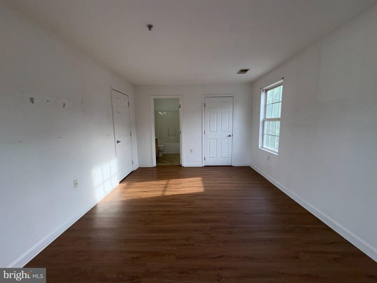 503 Garrison Woods Dr #214 - Photo 2 of 12